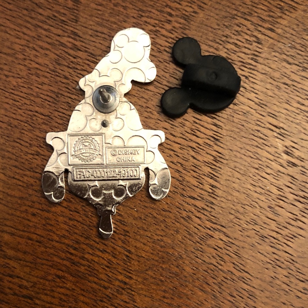 Authentic Disney pin. Each pin is $10 or 4 pins for $35, additional pins $7 each - Picture 4 of 5